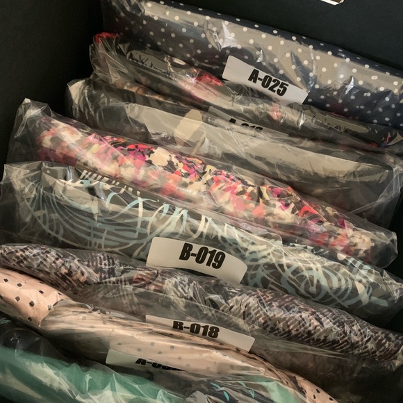 Meet your Posher, Jeniffer 🖤 - Picture 4 of 7